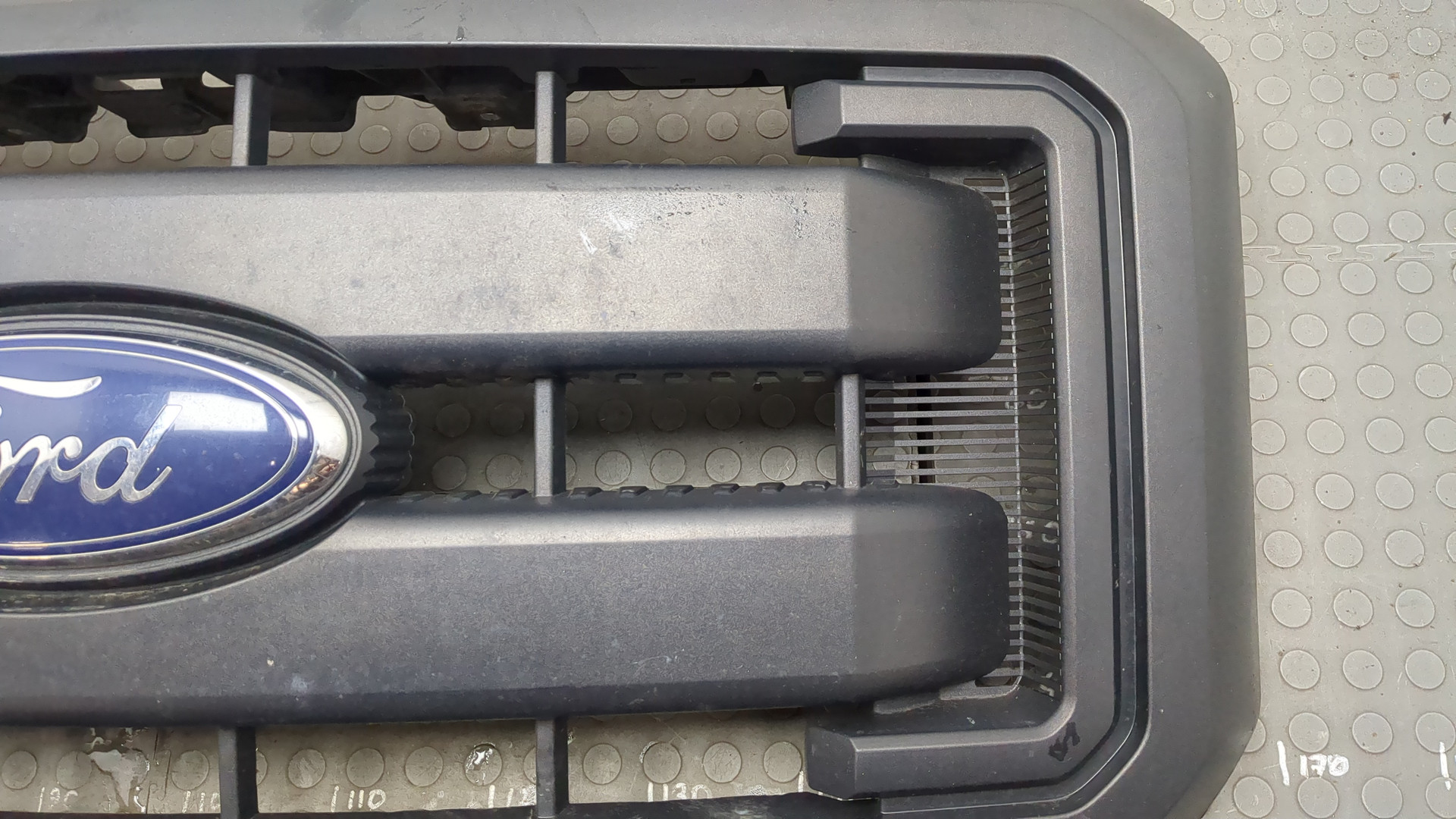 Решетка радиатора