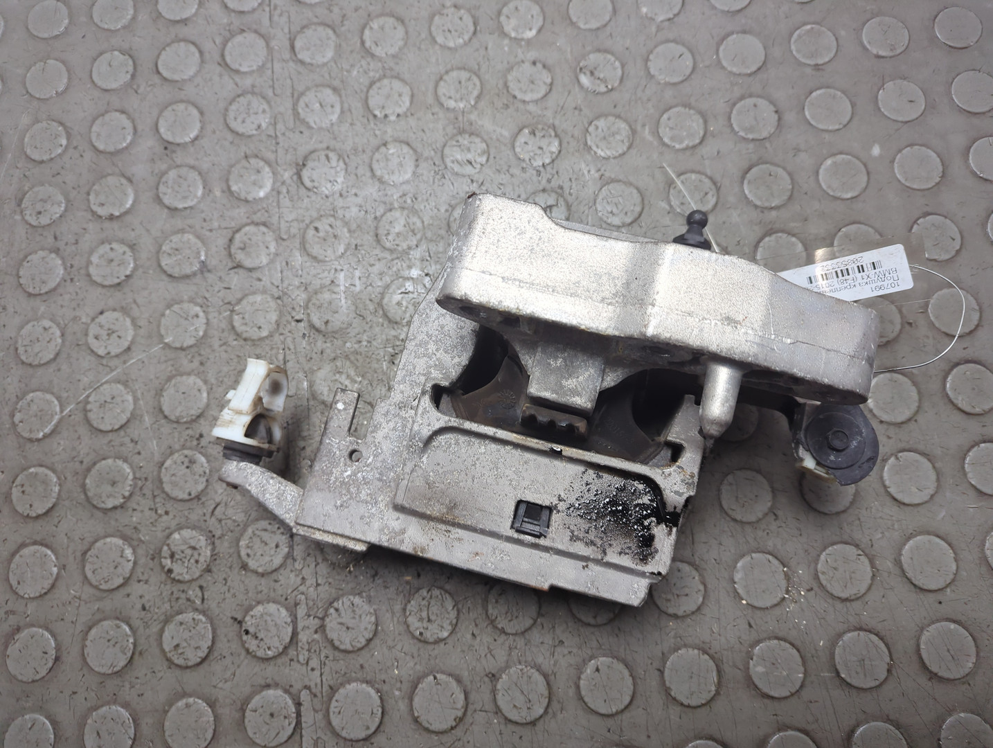 Опора двигателя