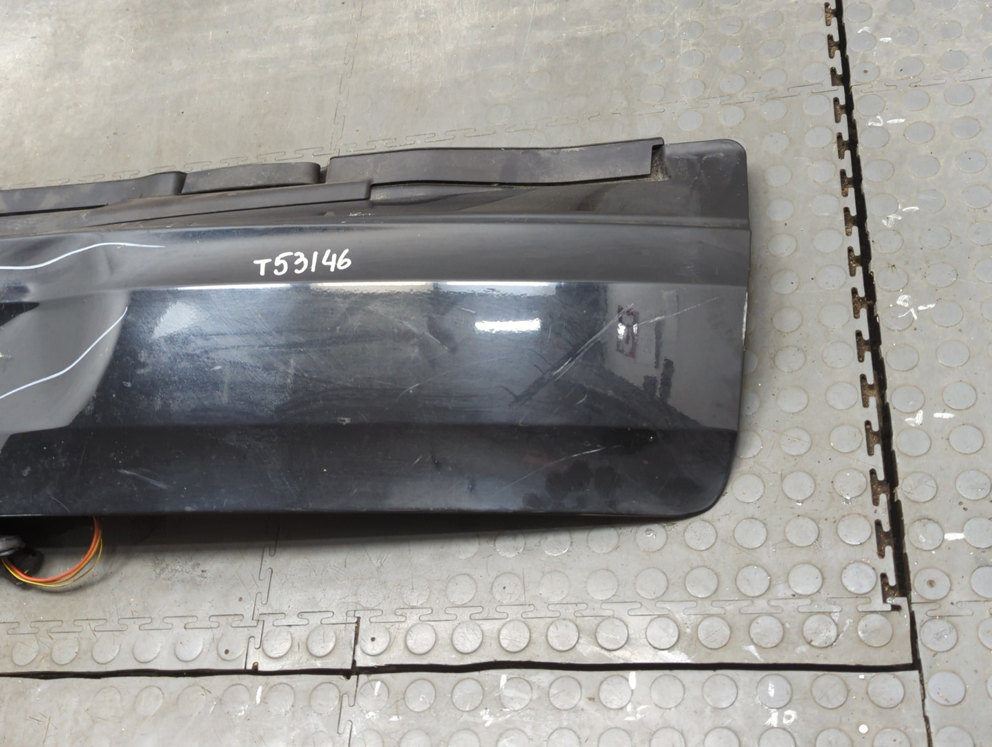 Дверь багажника нижняя (борт)