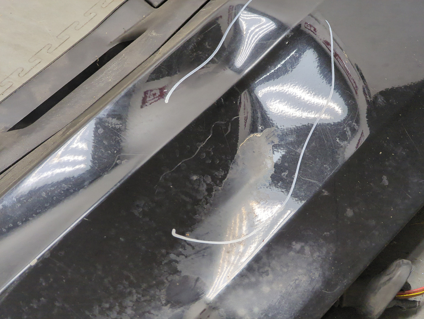 Дверь багажника нижняя (борт)