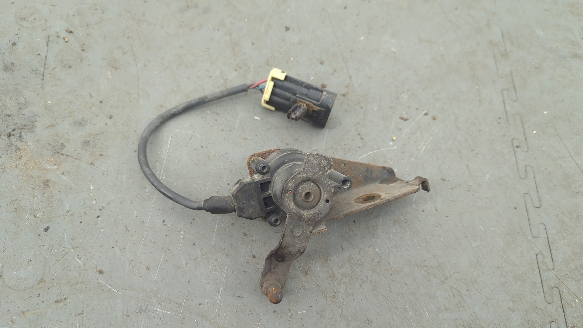 Датчик регулировки дорож. просвета