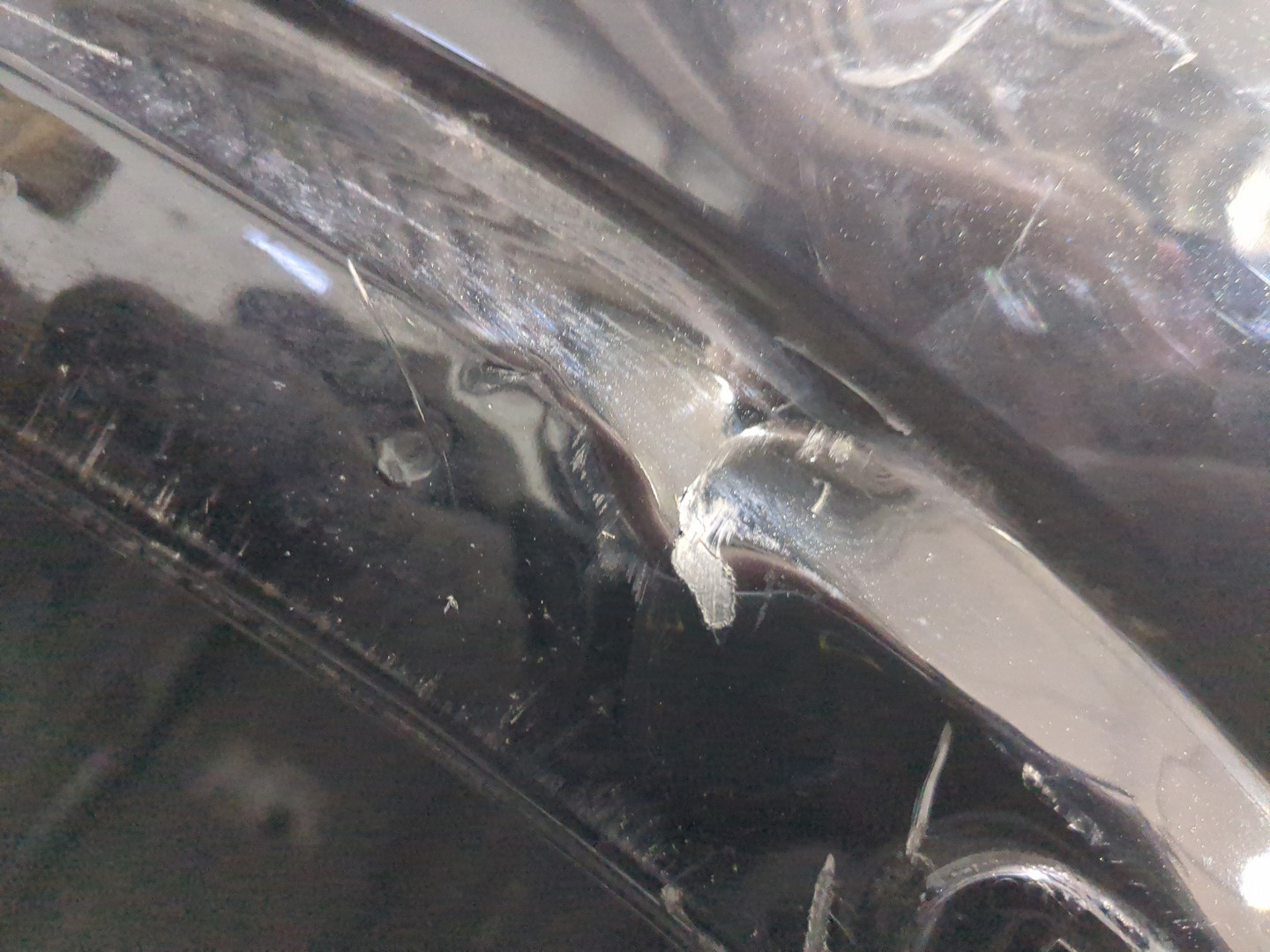 Кузовной элемент