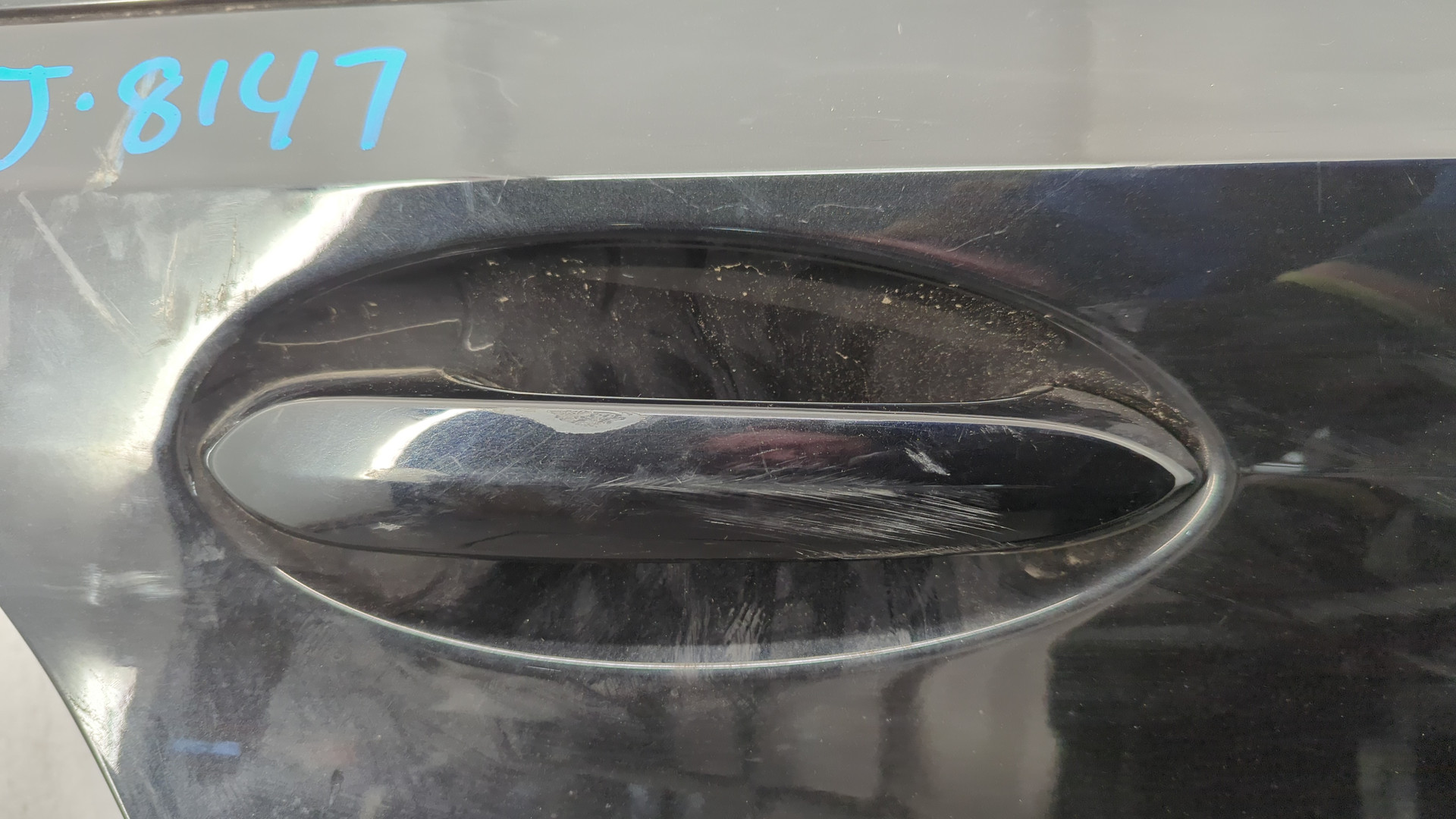 Дверь задняя правая