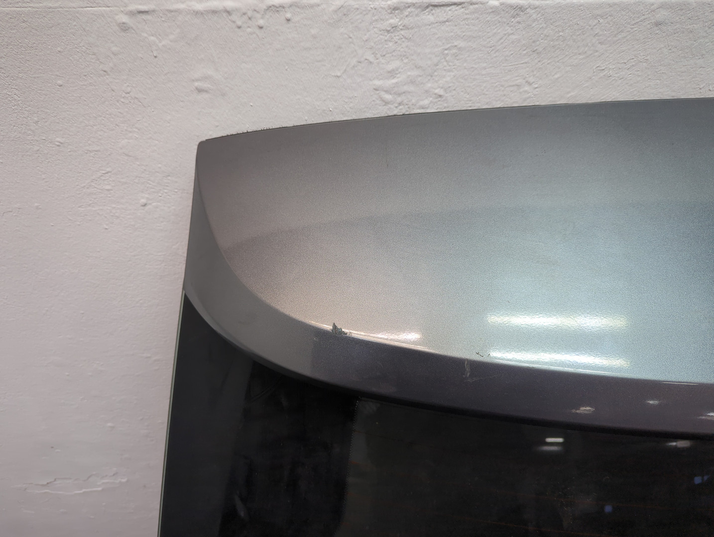 Дверь багажника