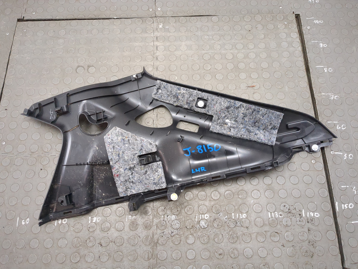 Обшивка багажника