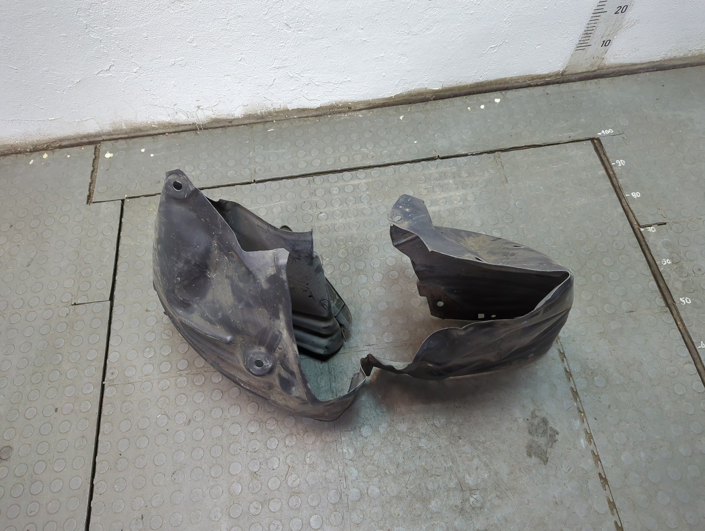 Локер передний левый