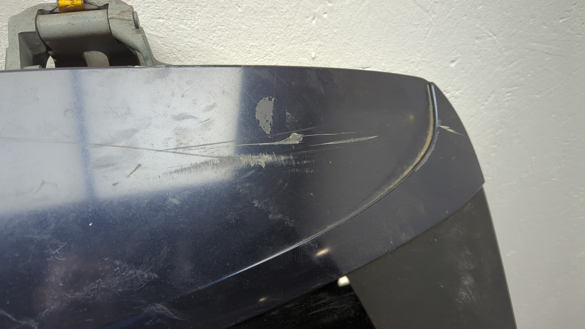 Дверь багажника