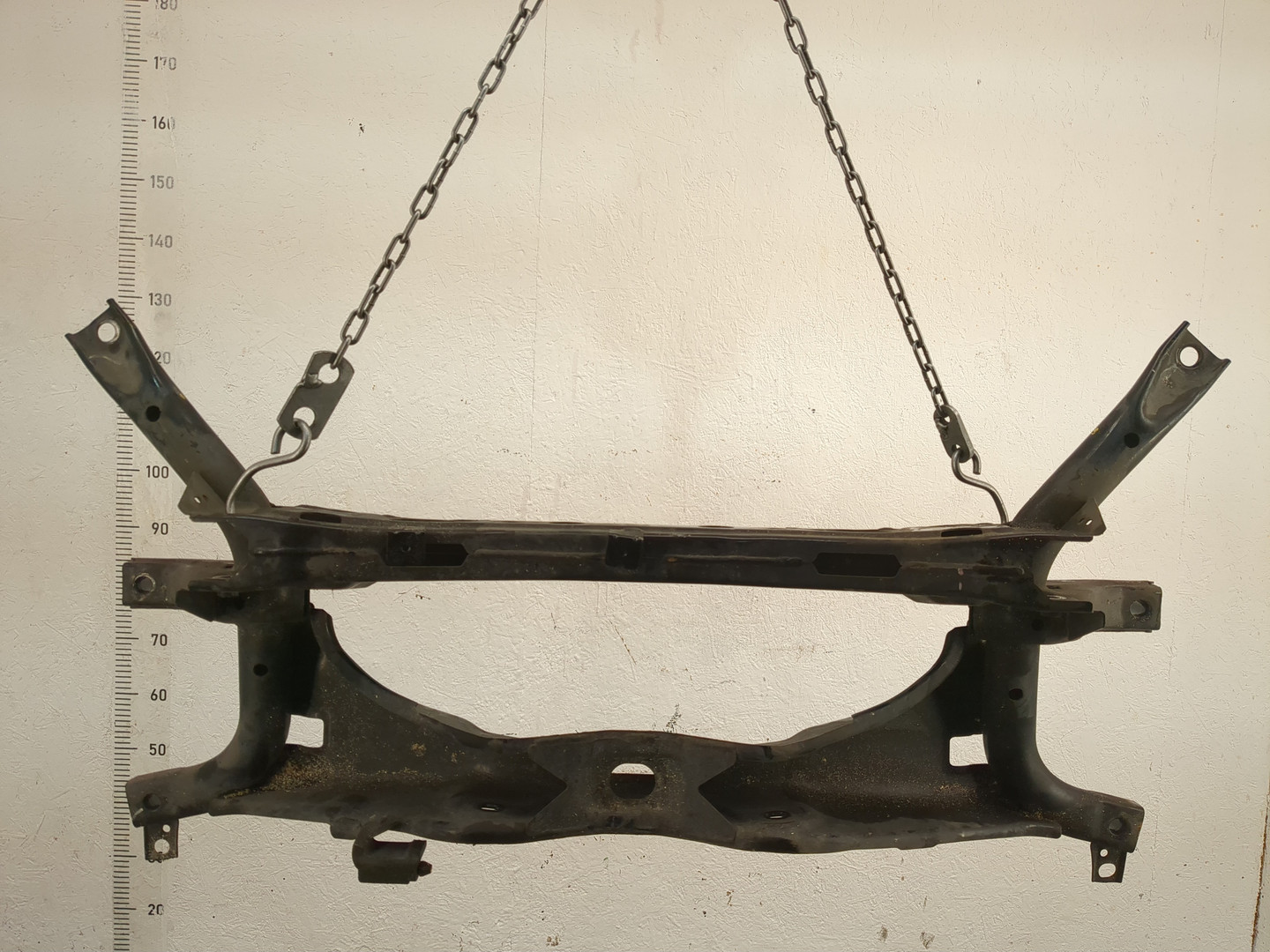 Балка задняя