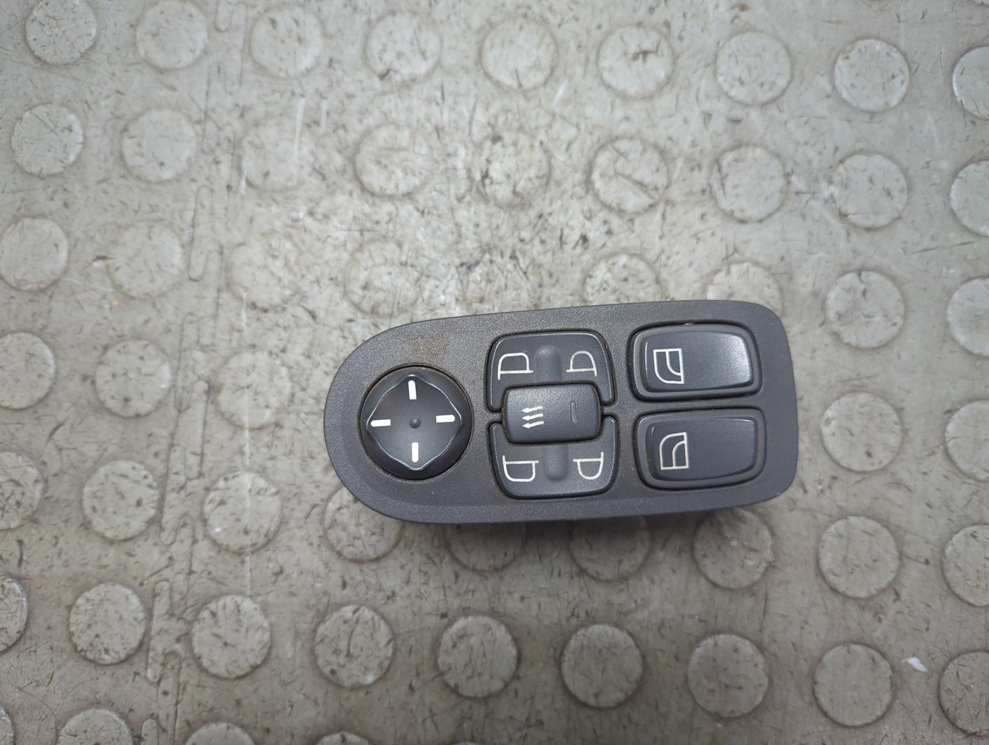 Кнопка стеклоподъемника