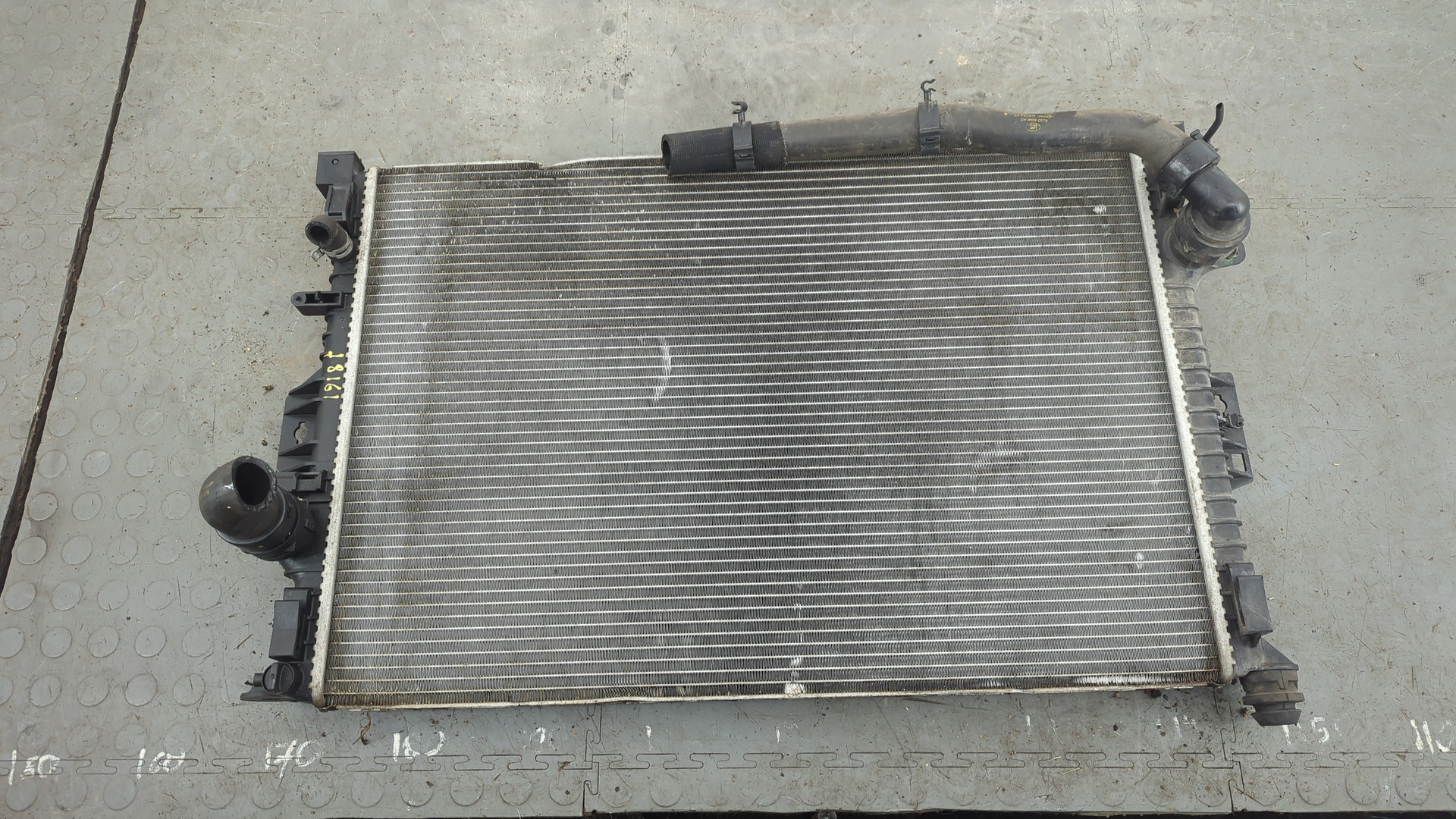 Радиатор охлаждения двигателя основной