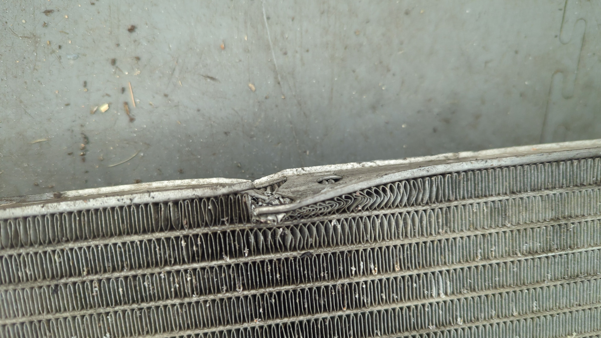 Радиатор охлаждения двигателя основной