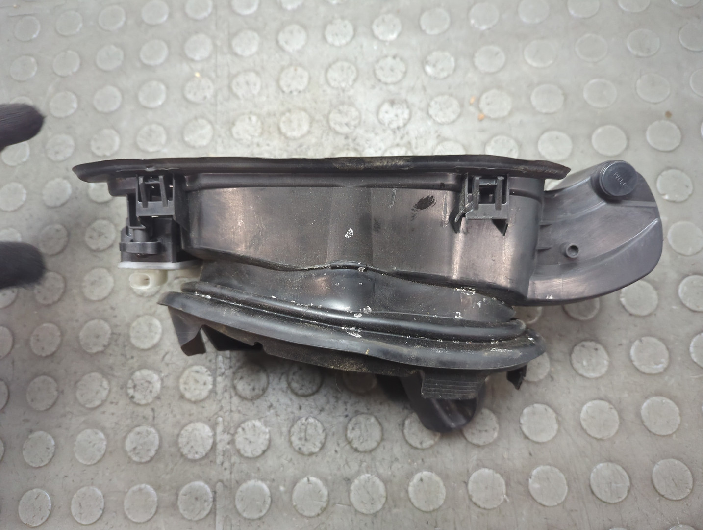 Лючок бензобака