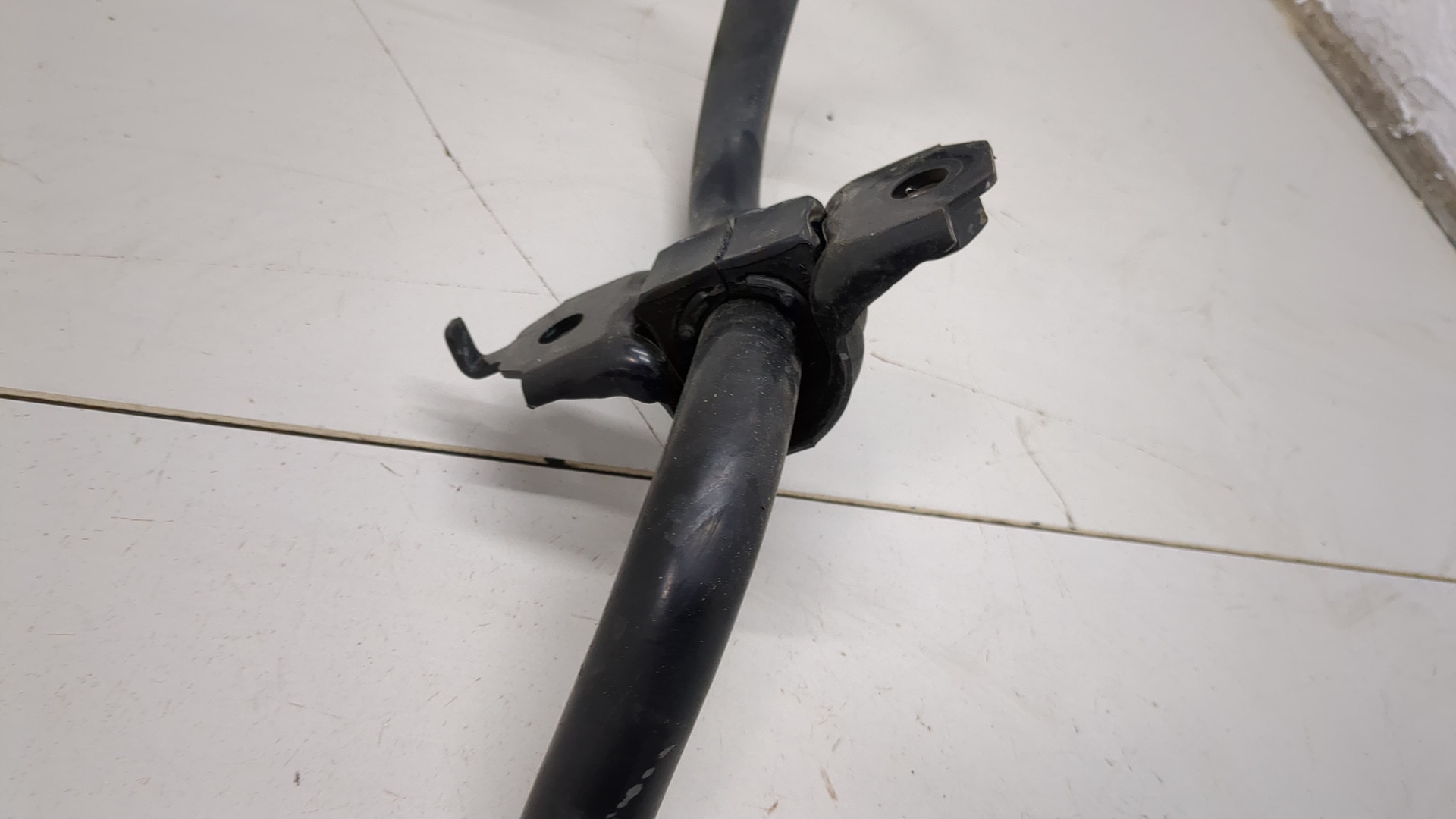 Стабилизатор передний