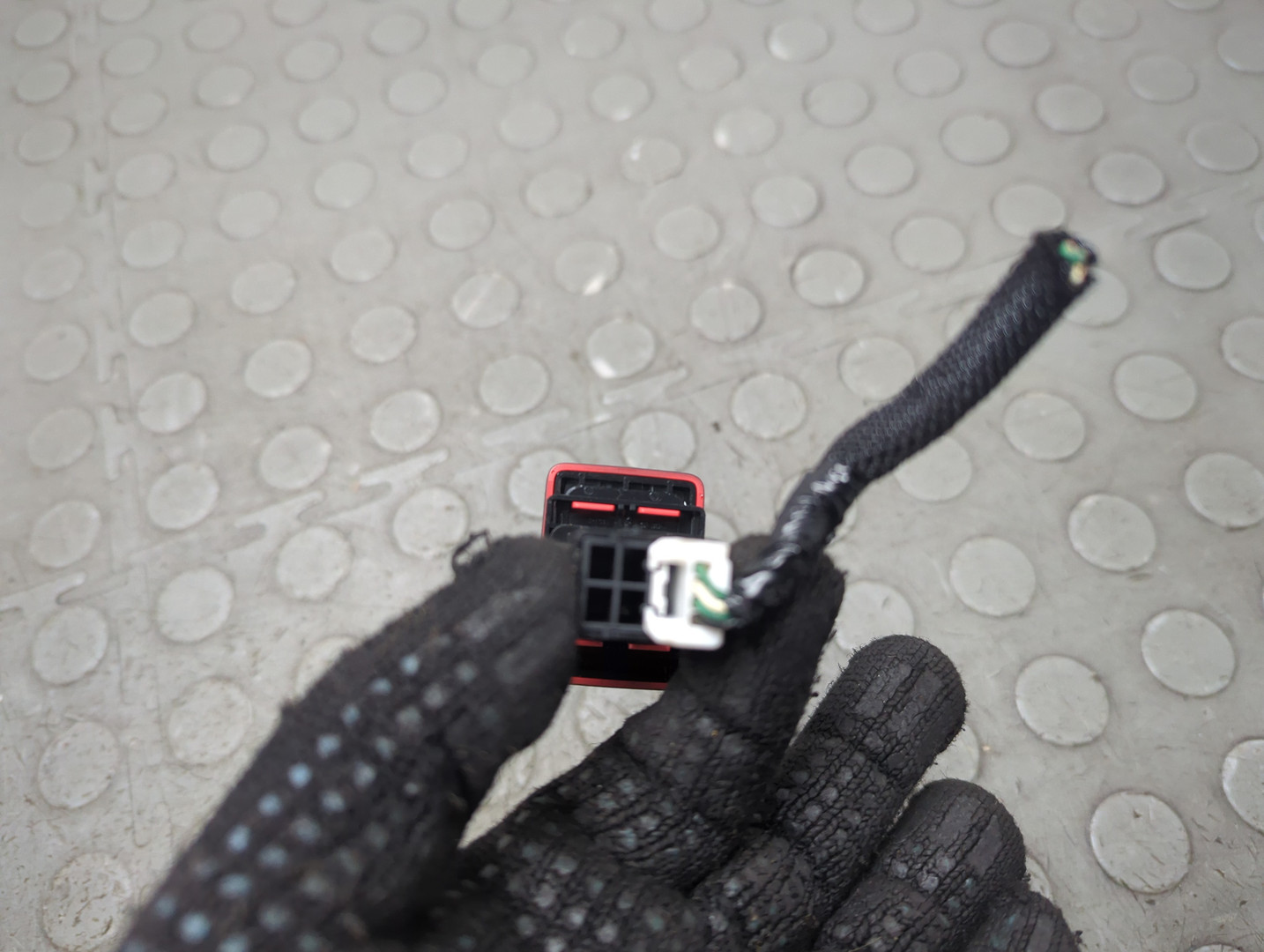 Кнопка аварийной остановки