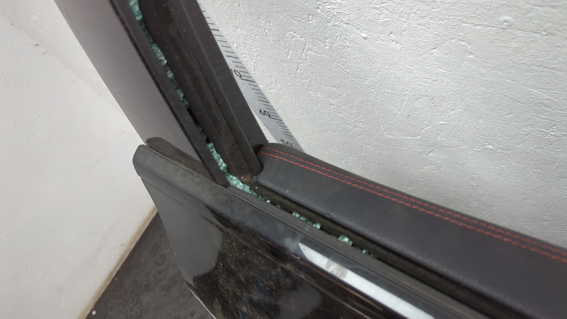 Дверь передняя правая