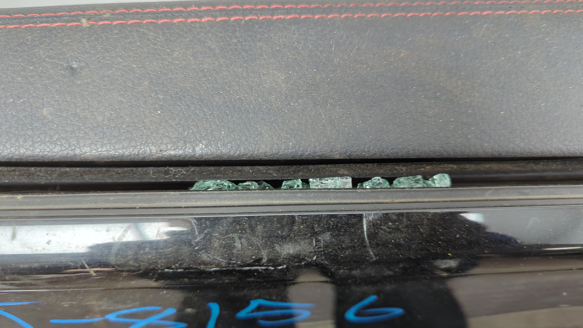 Дверь передняя правая