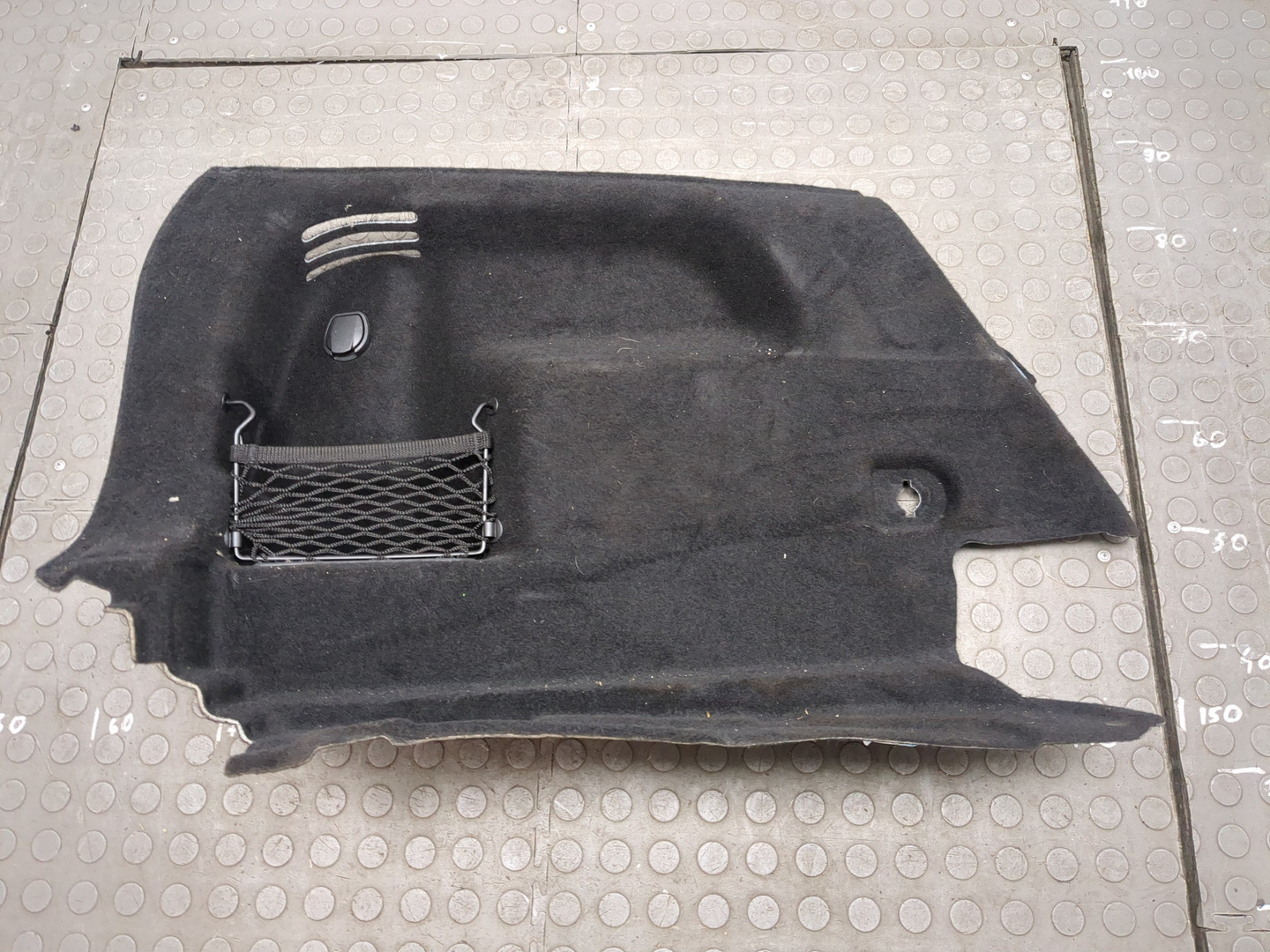 Обшивка багажника