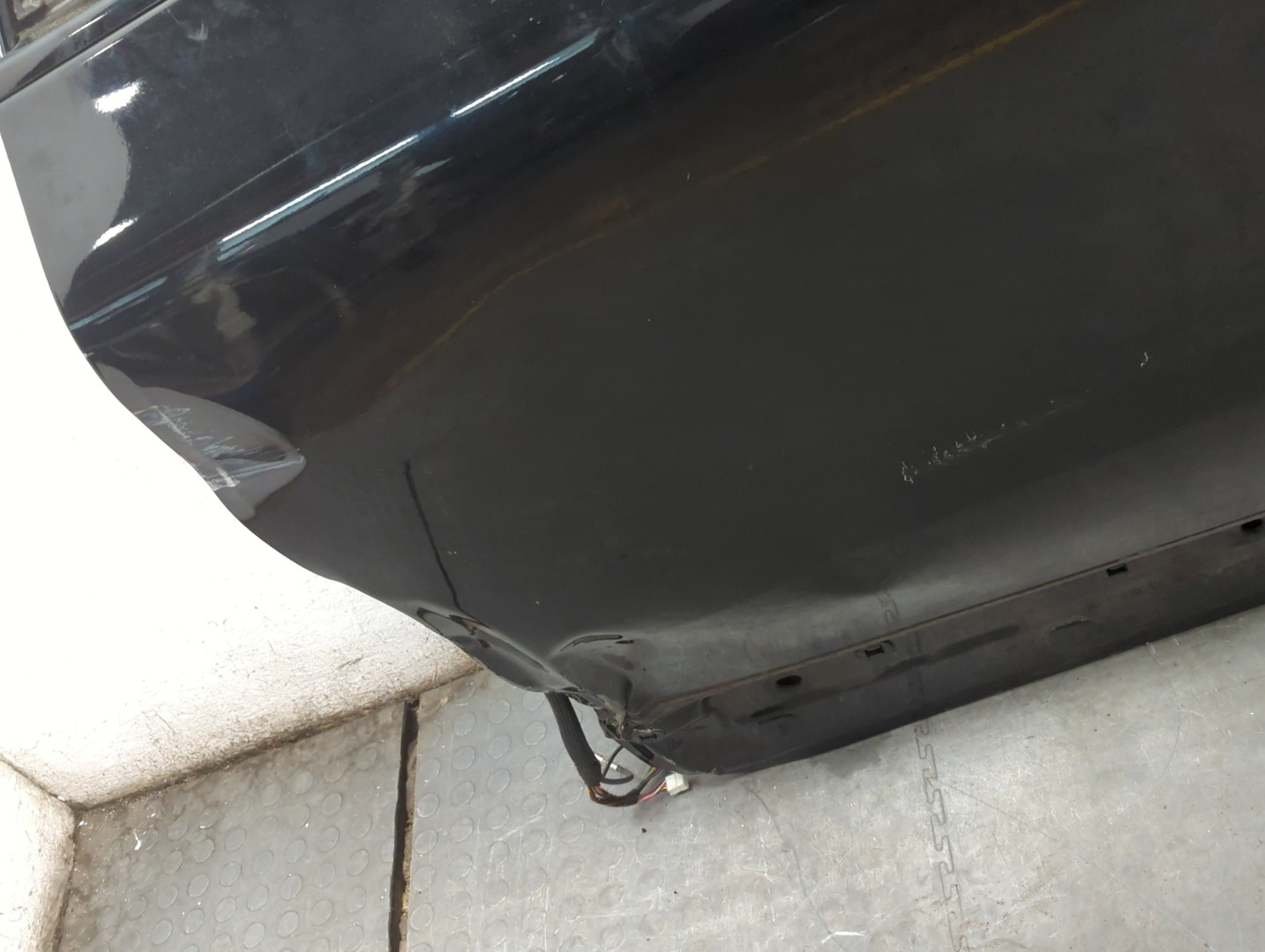 Дверь передняя левая