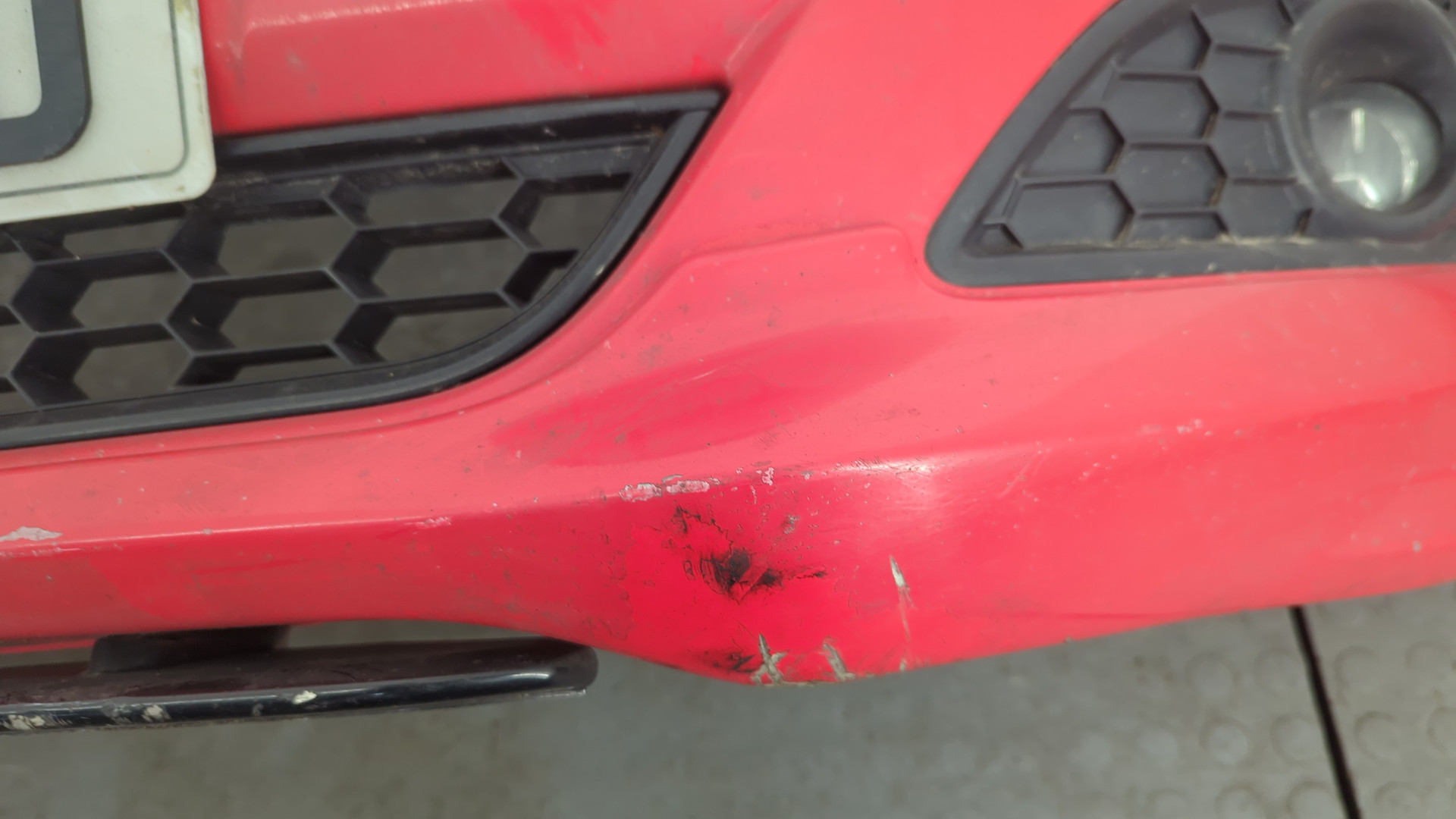 Бампер передний