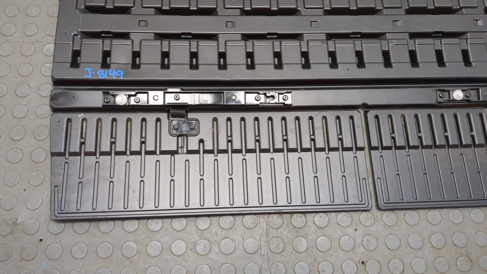 Коврик бардачка