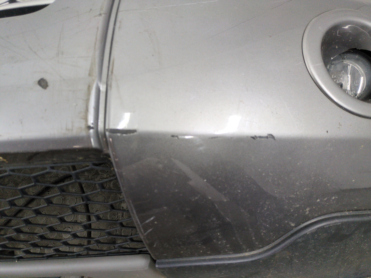 Бампер передний