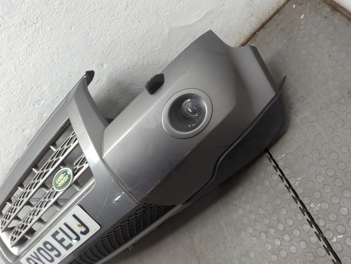 Бампер передний