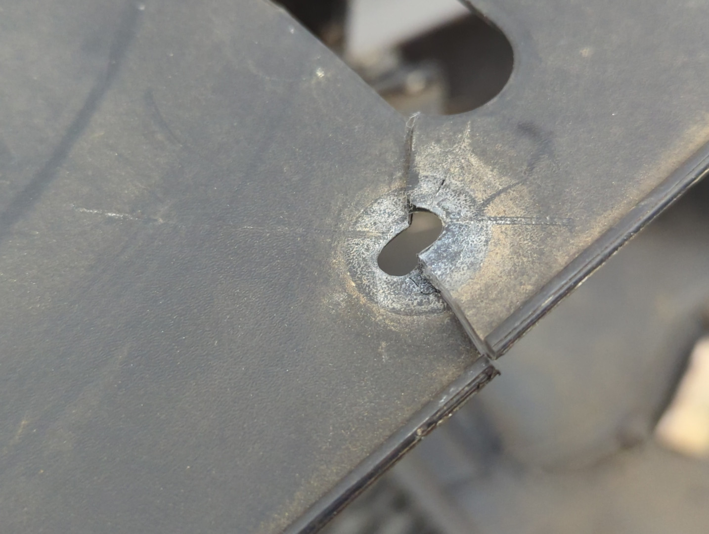 Бампер передний