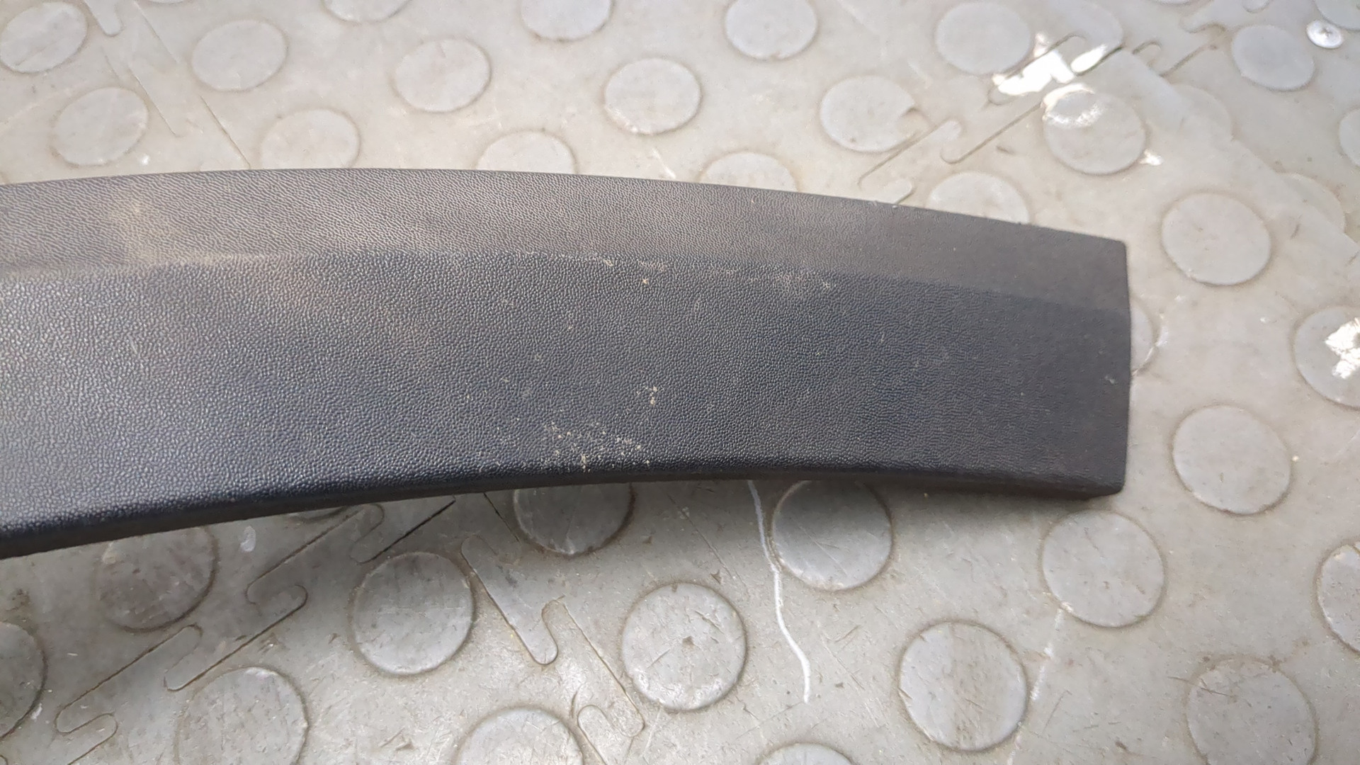 Накладка заднего крыла левого