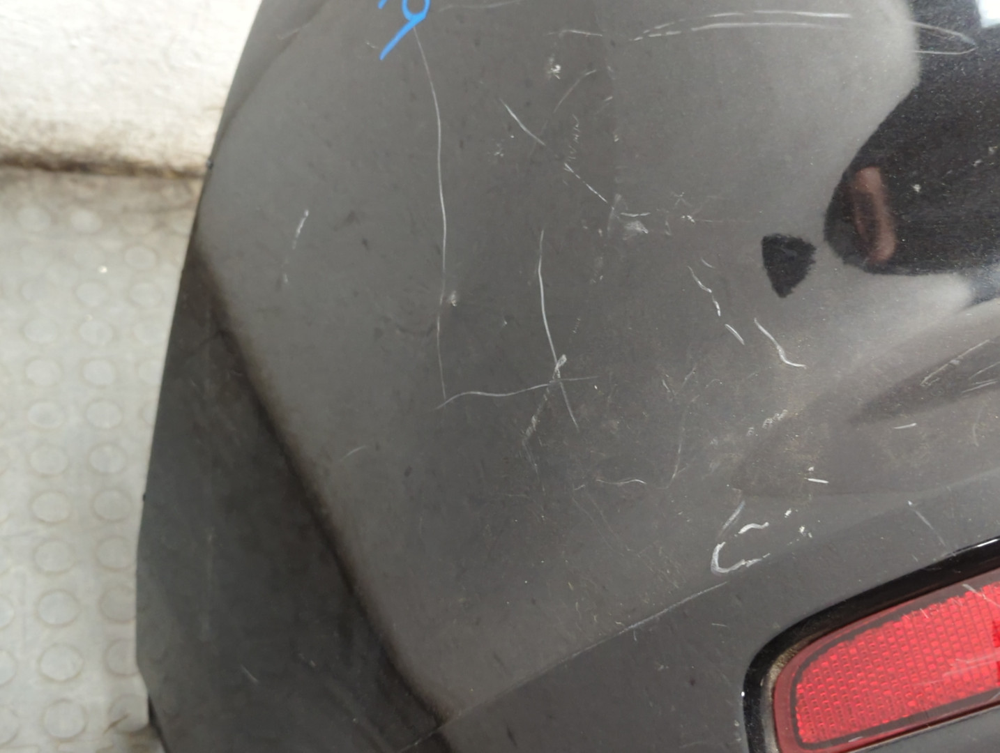 Бампер задний