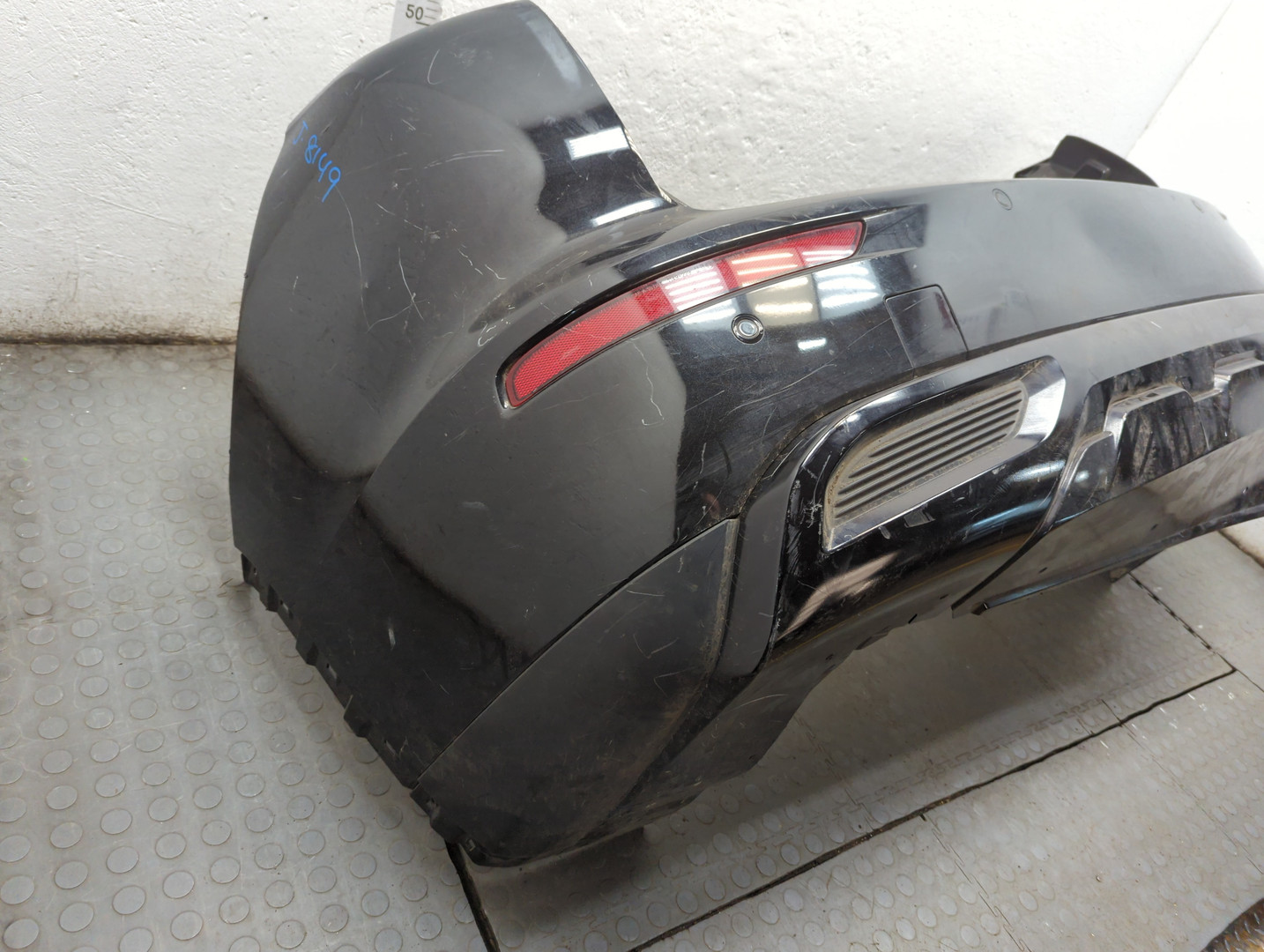 Бампер задний