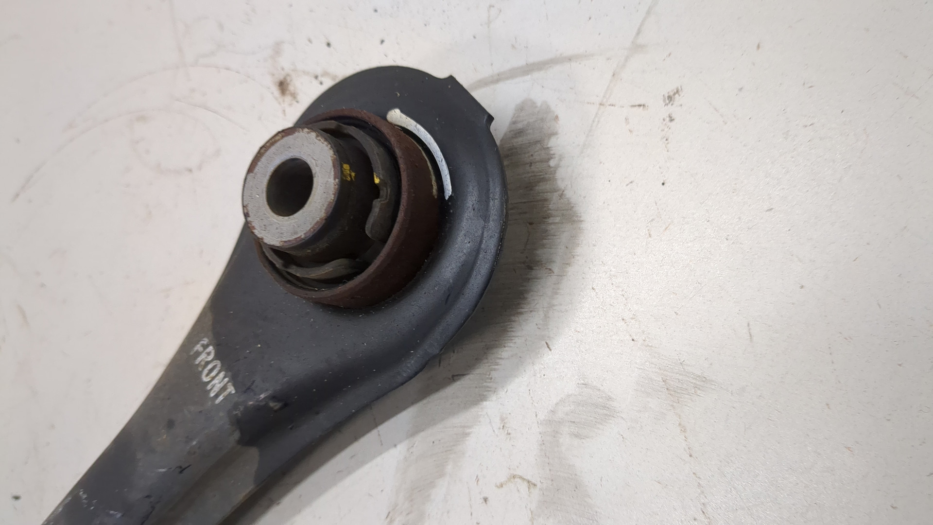 Рычаг задний