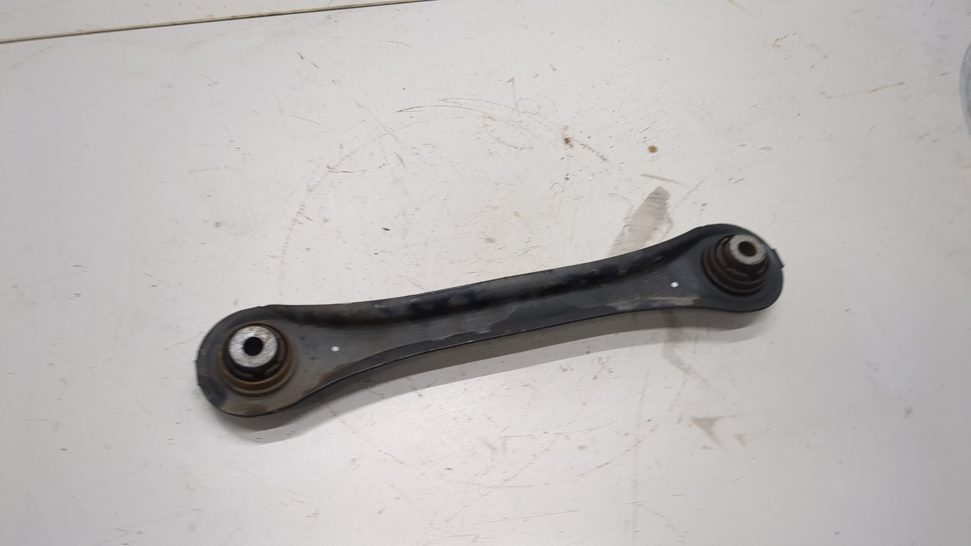 Рычаг задний