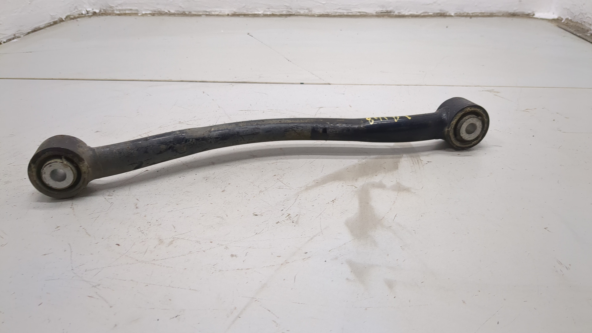 Рычаг задний