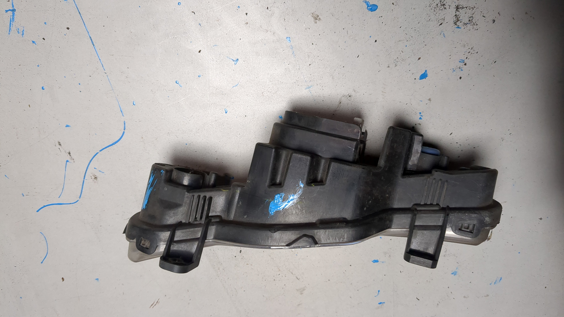 Фара дневного света правая (ходовые огни)