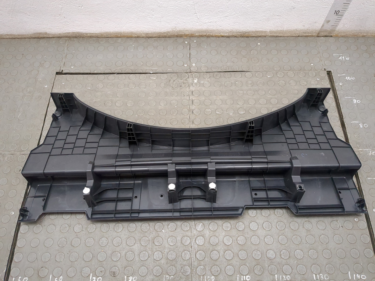 Обшивка багажника