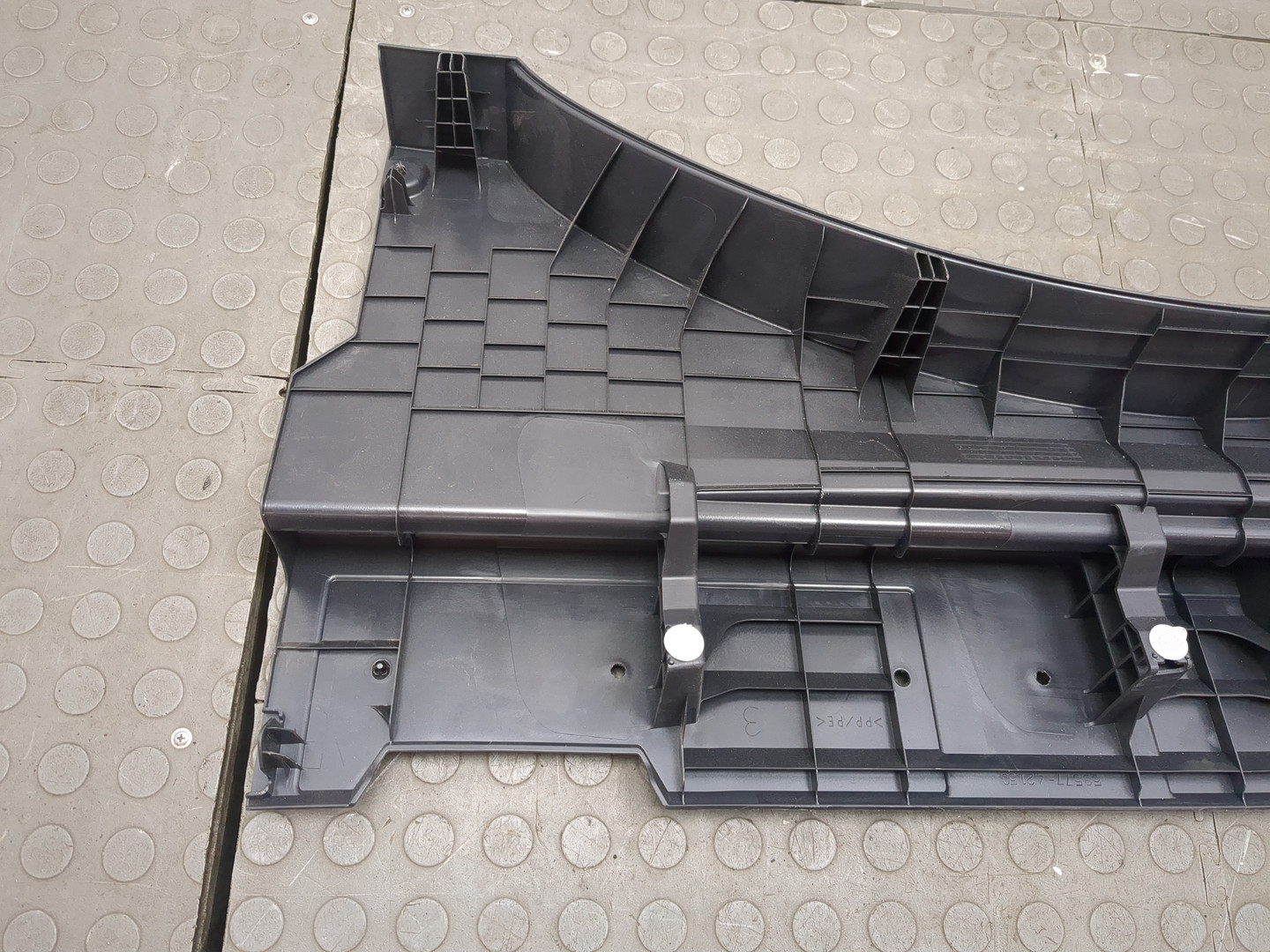 Обшивка багажника