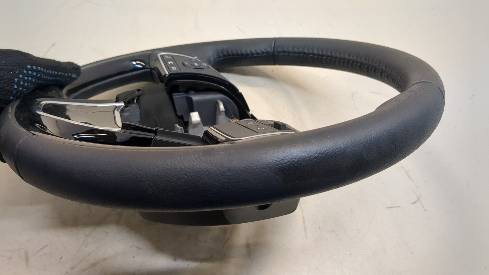 Рулевое колесо (руль)