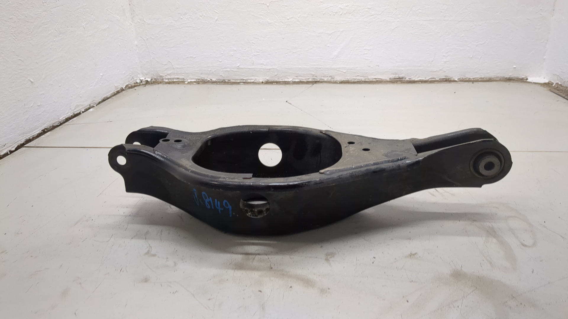 Рычаг задний