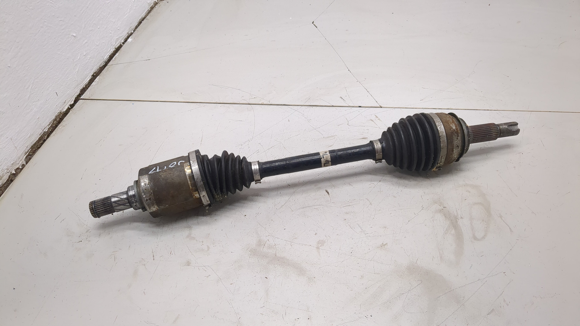 Полуось передняя левая