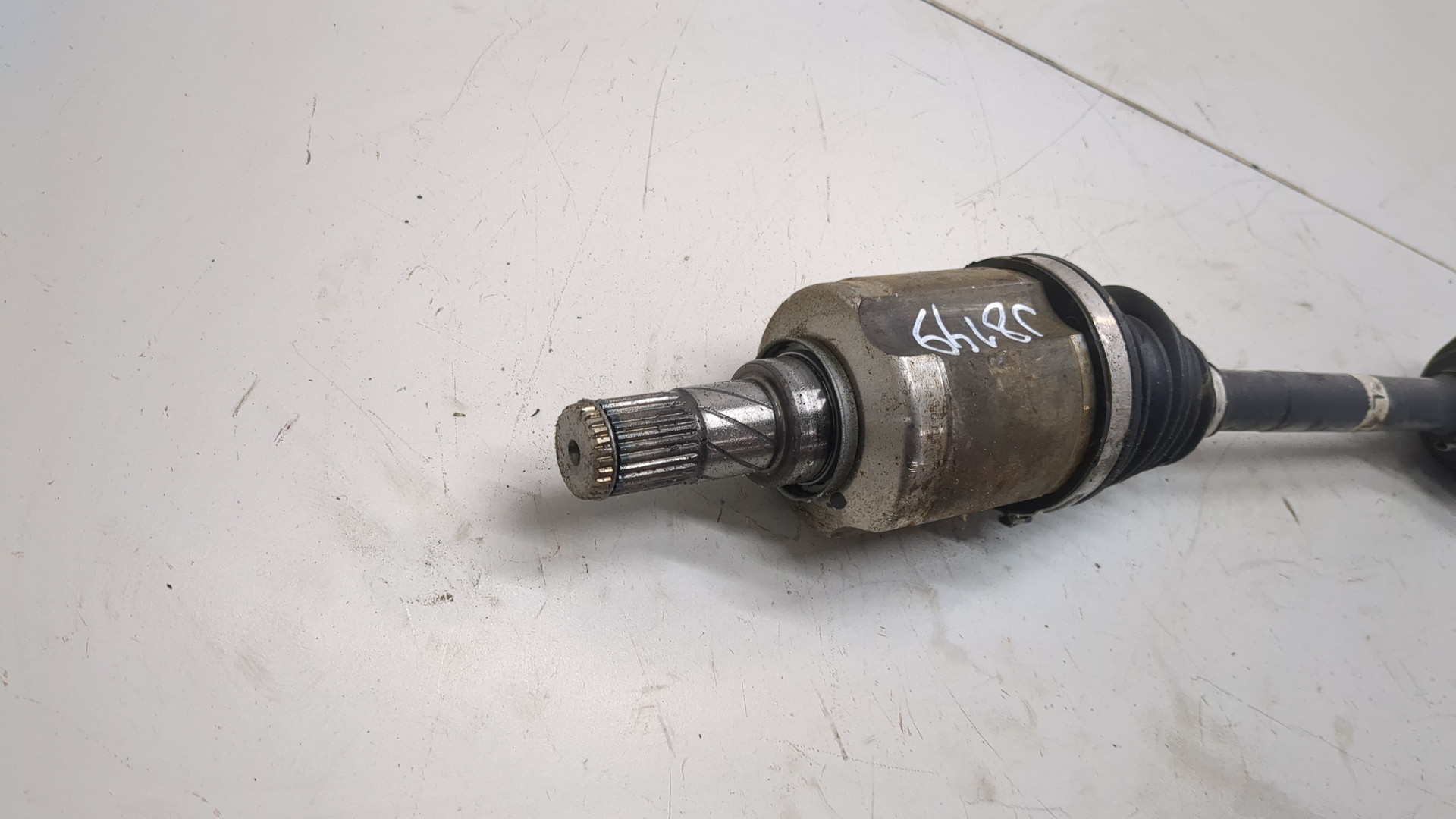 Полуось передняя левая