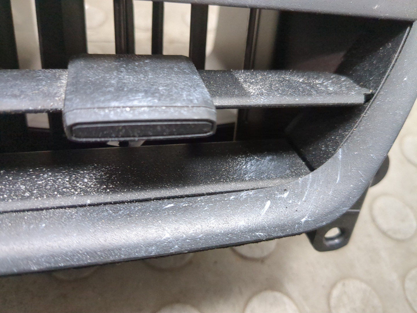 Дефлектор воздушный