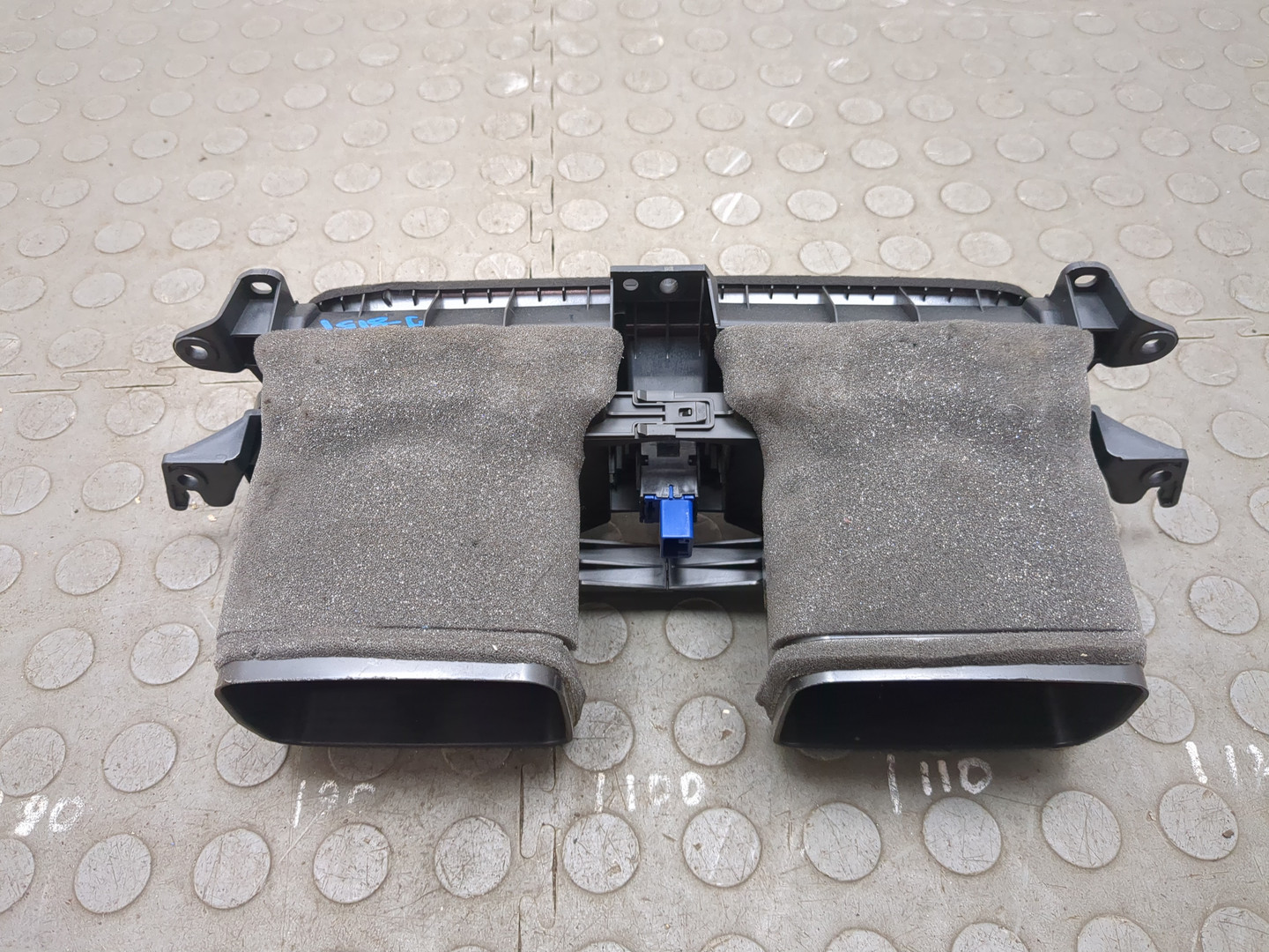 Дефлектор воздушный