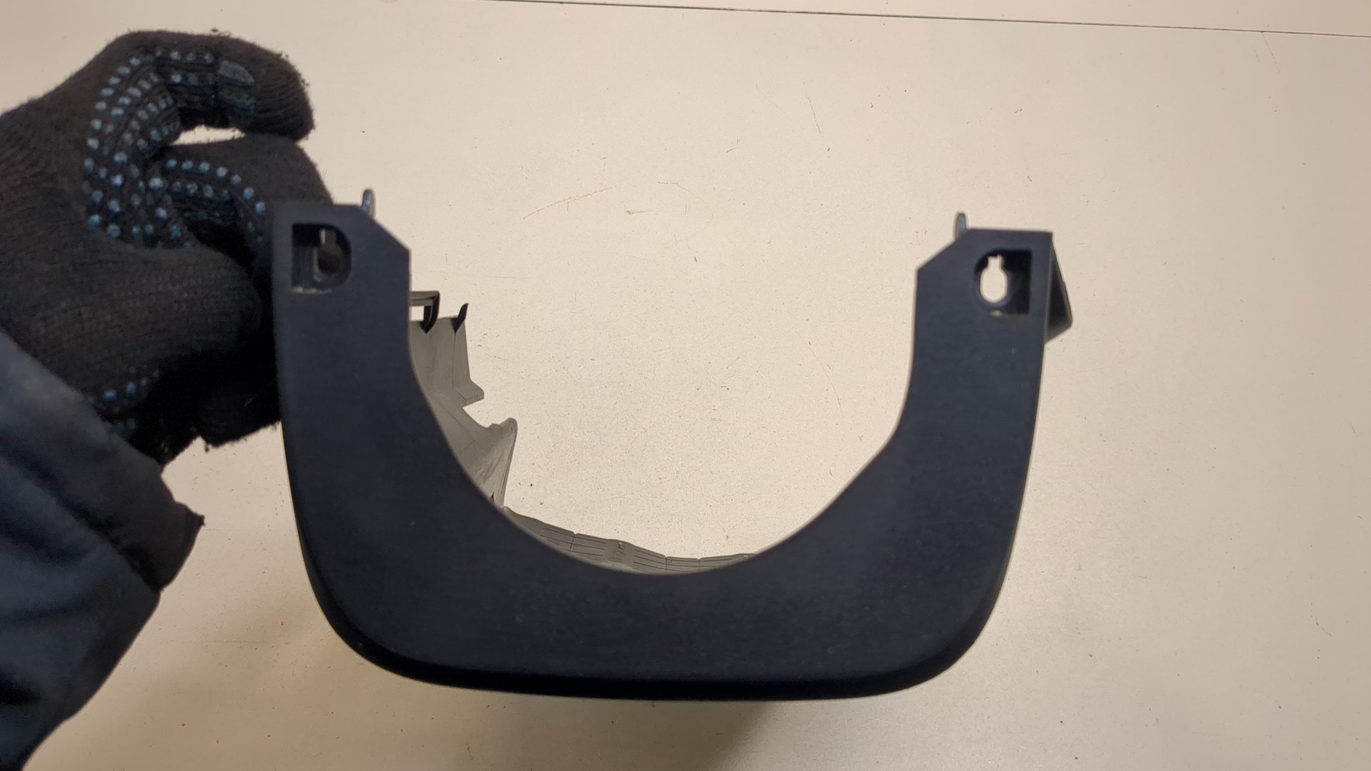 Кожух рулевой колонки