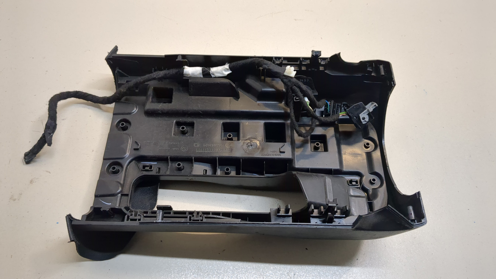 Кожух рулевой колонки