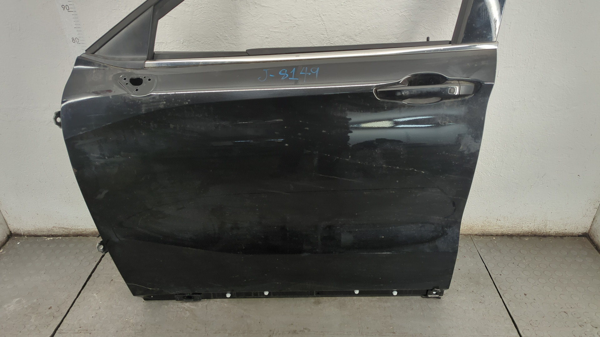 Дверь передняя левая
