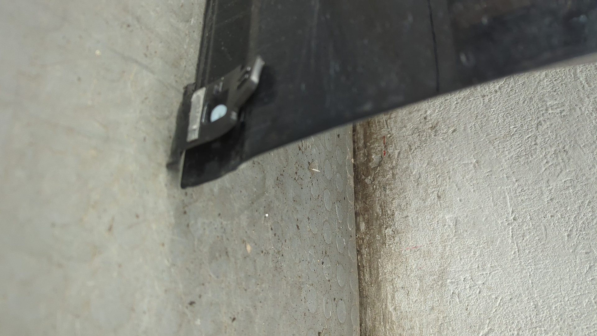 Дверь передняя левая