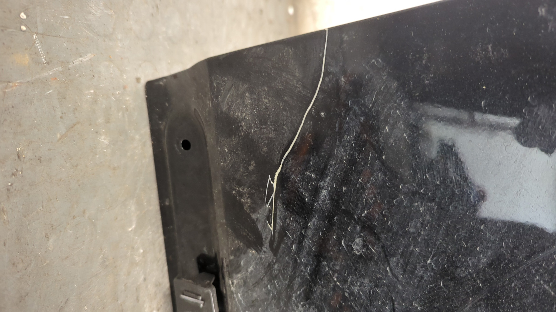 Дверь передняя левая