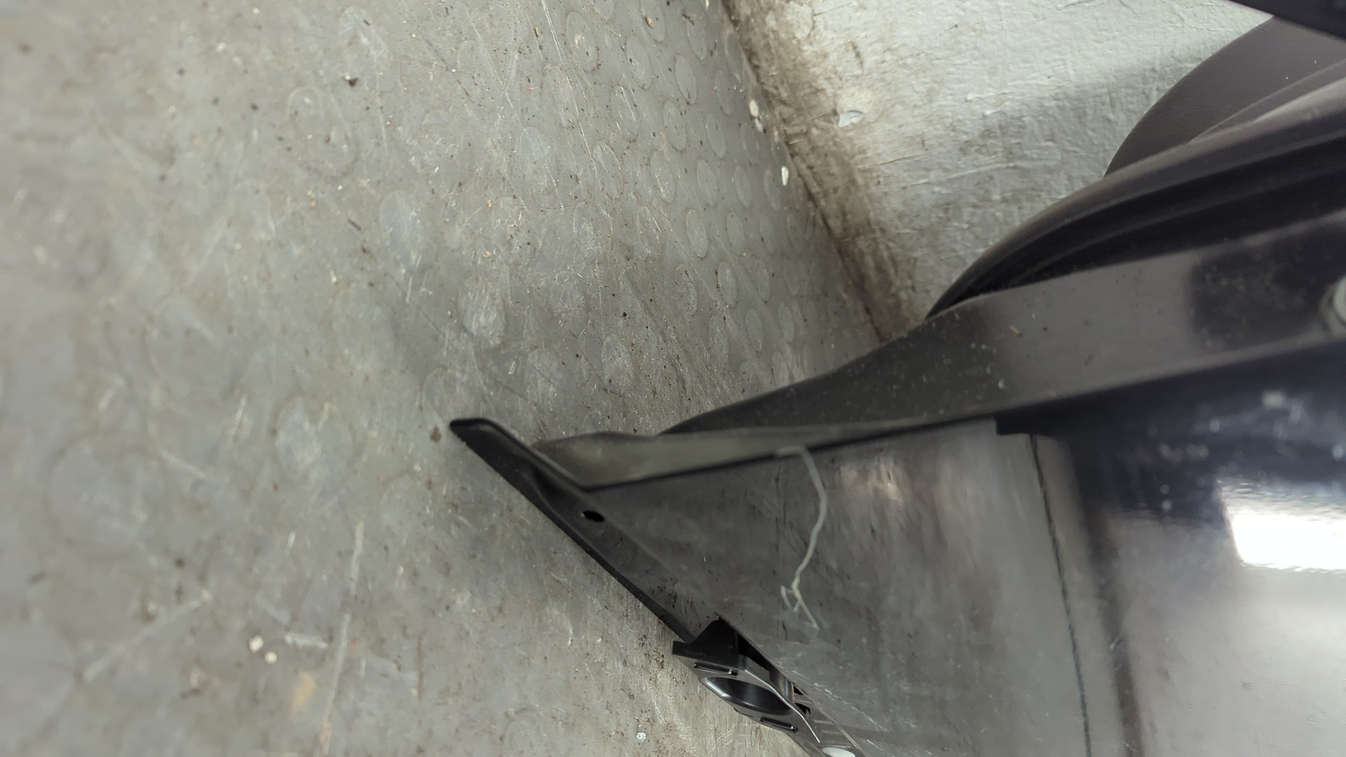 Дверь передняя левая