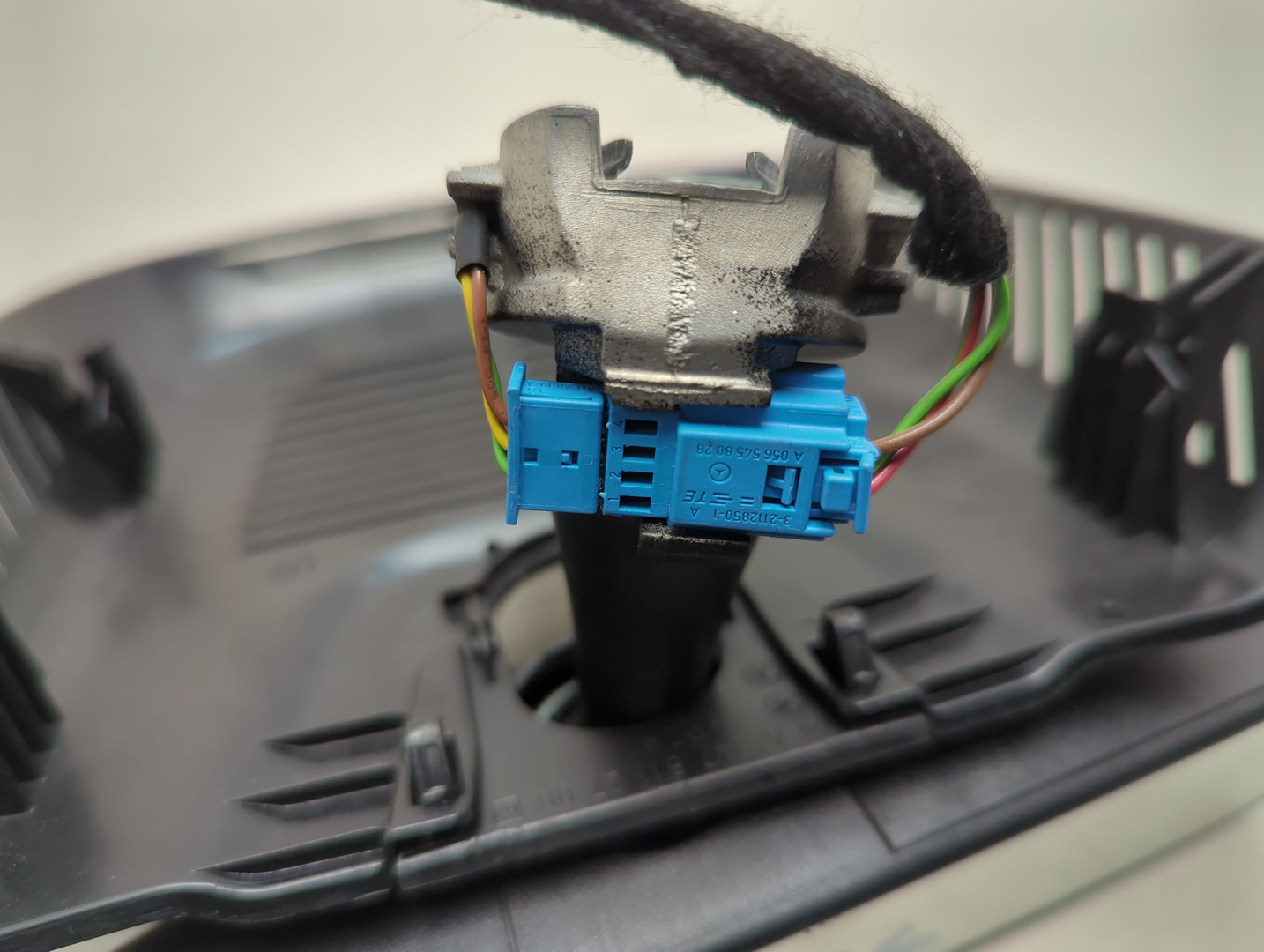 Зеркало заднего вида