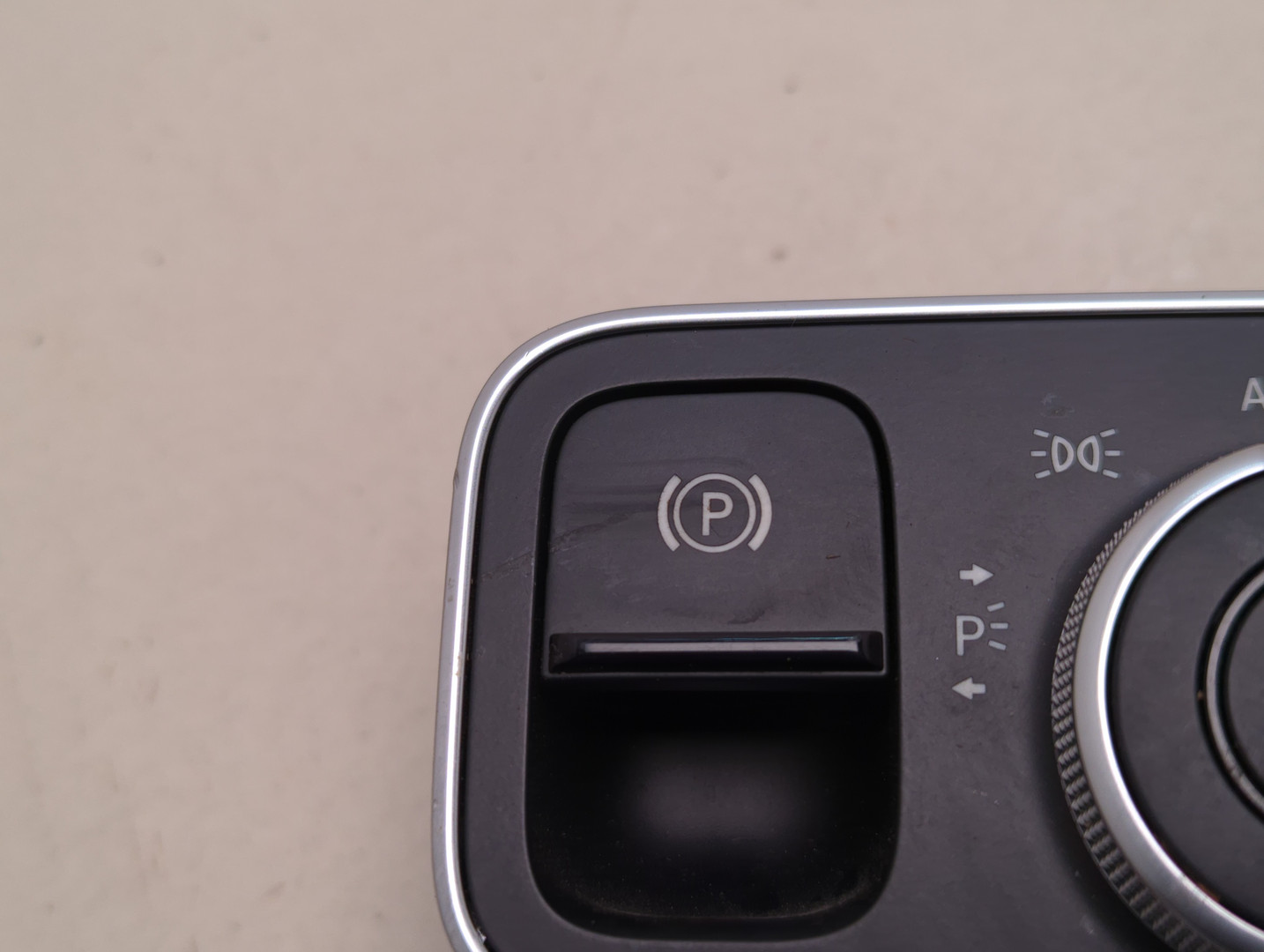 Переключатель света фар